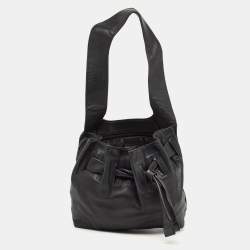 Pre Owned Gucci Black Leather Drawstring Hobo