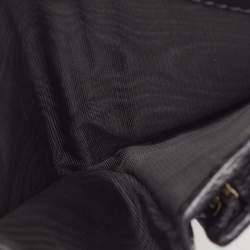 Pre Owned Gucci Black Leather Bee Blind for Love Card Case