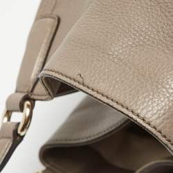 Pre Owned Gucci Grey Pebbled Leather Medium Soho Shoulder Bag