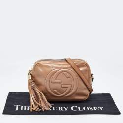 Pre Owned Gucci Beige Patent Leather Small Soho Disco Crossbody Bag