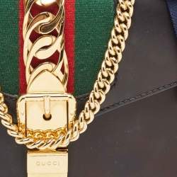 Pre Owned Gucci Black Leather Mini Web Chain Sylvie Crossbody Bag