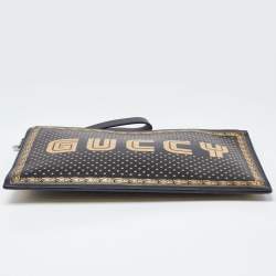 مملوكة مسبقًا Gucci Black Leather Guccy Star Wristlet Pouch