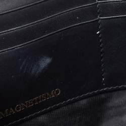 مملوكة مسبقًا Gucci Black Leather Guccy Star Wristlet Pouch