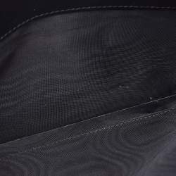 مملوكة مسبقًا Gucci Black Leather Guccy Star Wristlet Pouch