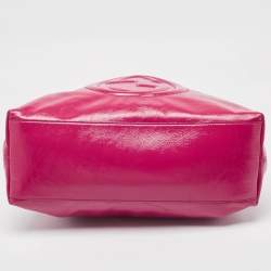 Pre Owned Gucci Magenta Patent Leather Medium Soho Chain Tote
