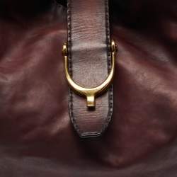 مملوكة مسبقًا Gucci Two Tone Burgundy Leather Stirrup Shoulder Bag