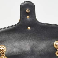 مملوكة مسبقًا Gucci Black Matelassé Velvet Small GG Marmont Shoulder Bag