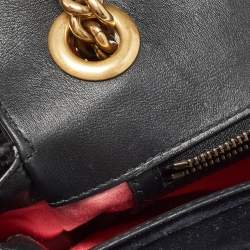 مملوكة مسبقًا Gucci Black Matelassé Velvet Small GG Marmont Shoulder Bag