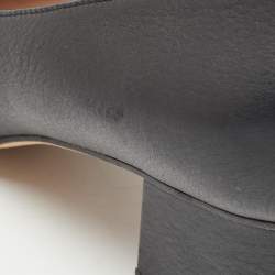 Pre Owned Gucci Black Leather GG Block Heel Pumps Size 38.5