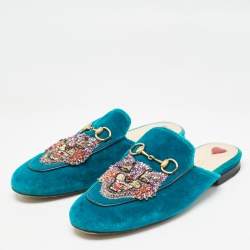 مملوكة مسبقًا Gucci Teal Velvet Tiger Embellished Princetown Flat Mules Size 37