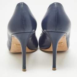 Gucci Navy Blue Leather Pointed Toe Pumps Size 38.5
