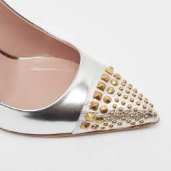 Pre Owned Gucci Silver Leather Studded Cap Toe Pumps Size 39.5