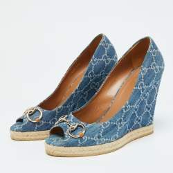 Pre Owned Gucci Blue GG Denim Charlotte Horsebit Peep Toe Wedge Pumps Size 39.5