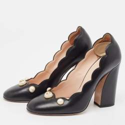 Pre Owned Gucci Black Leather Pumps 38