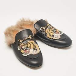 مملوكة مسبقًا Gucci Black Leather and Fur Tiger Embroidered Princetown Mules Size 39