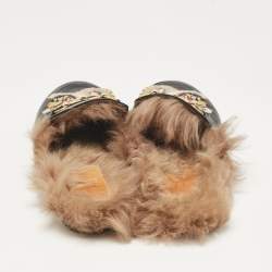 مملوكة مسبقًا Gucci Black Leather and Fur Tiger Embroidered Princetown Mules Size 39