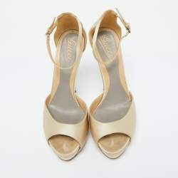 Gucci Beige Satin Crystal Embellished Ankle Strap Peep Toe Platform Sandals Size 39