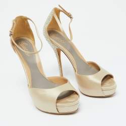 Gucci Beige Satin Crystal Embellished Ankle Strap Peep Toe Platform Sandals Size 39