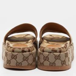 مملوكة مسبقًا Gucci Beige Jumbo GG Canvas Platform Slides Size 38