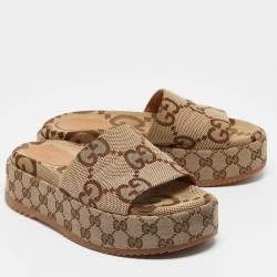 مملوكة مسبقًا Gucci Beige Jumbo GG Canvas Platform Slides Size 38