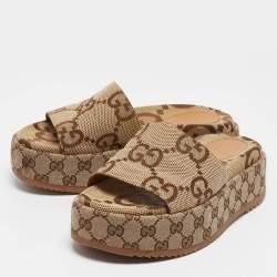 مملوكة مسبقًا Gucci Beige Jumbo GG Canvas Platform Slides Size 38
