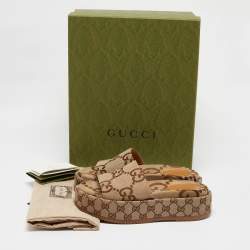 مملوكة مسبقًا Gucci Beige Jumbo GG Canvas Platform Slides Size 38