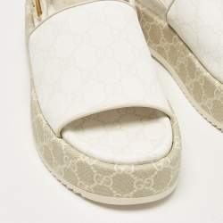 Pre Owned Gucci White/Beige GG Supreme Canvas Platform Sandals Size 39