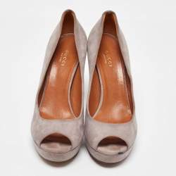 Gucci Light Grey Suede Peep Toe Platform Pumps Size 39