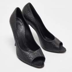 مملوكة مسبقًا حذاء كعب عالي غوتشي مفتوحة المقدمة جلد غوتشيسيما أسود مقاس 38