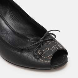 Pre Owned Gucci Black Leather Interlocking G Bow Wedge Pumps Size 38
