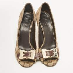 Pre Owned Gucci Brown/Beige GG Canvas Buckle Detail Peep Toe Pumps Size 36