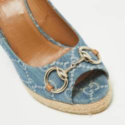 Pre Owned Gucci Blue GG Denim Charlotte Horsebit Peep Toe Wedge Pumps Size 39.5
