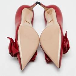 Gucci Red Leather Queen Margaret Bee Bow Pointed Toe Pumps Size 38