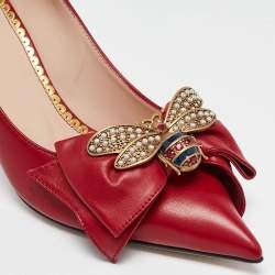 Gucci Red Leather Queen Margaret Bee Bow Pointed Toe Pumps Size 38