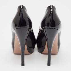 مملوكة مسبقًا حذاء كعب عالي غوتشي جلد أود لامع ونقشة التمساح مقاس 38.5