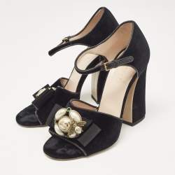 Gucci Black Velvet Bee Pearl Ankle Strap Sandals Size 38