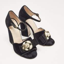 Gucci Black Velvet Bee Pearl Ankle Strap Sandals Size 38