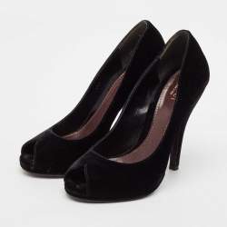 Gucci Black Velvet Peep Toe Pumps Size 38.5