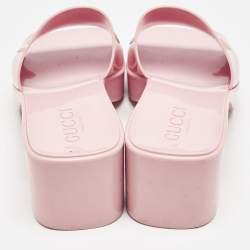 Pre Owned Gucci Pink Rubber Embossed Logo Slide Sandals Size 38