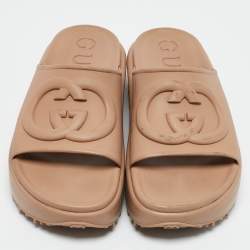 Pre Owned Gucci Beige Rubber Interlocking GG Platform Slide Sandals Size 37