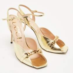 مملوكة مسبقًا Gucci Gold Leather Chain Detail Sylvie Sandals Size 41
