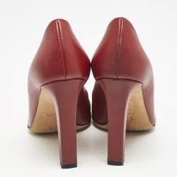 Gucci Red Leather GG Buckle Pumps Size 38.5