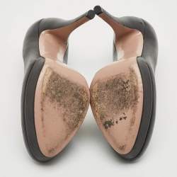 Gucci Black Leather Round Toe Platform Pumps Size 38