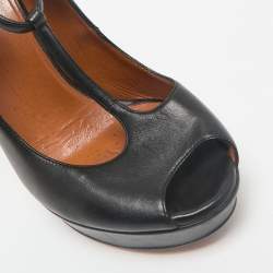 Gucci Black Leather Betty T-Strap Platform Pumps Size 36.5