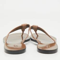Gucci Metallic Beige Microguccissima Leather Thong Flats Size 39.5