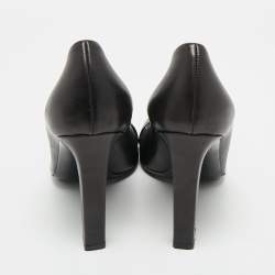 Pre Owned Gucci Black Leather Buckle Round Toe Pumps Size 40