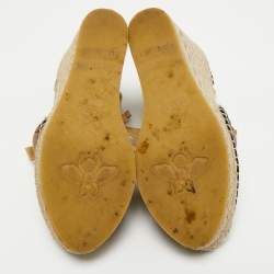 Pre Owned حذاء جوتشي كعب عالي إسبرادريل منصة ساق مربوط قماش GG بني/بيج مقاس 39