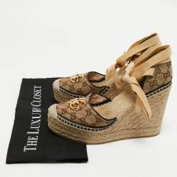 Pre Owned حذاء جوتشي كعب عالي إسبرادريل منصة ساق مربوط قماش GG بني/بيج مقاس 39