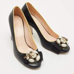 Pre Owned Gucci Black/Gold Leather Bee Pearl Embellished Block Heel Pumps Size 37