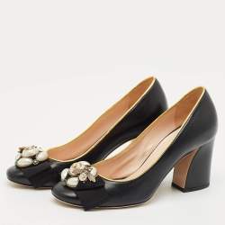 Pre Owned Gucci Black/Gold Leather Bee Pearl Embellished Block Heel Pumps Size 37